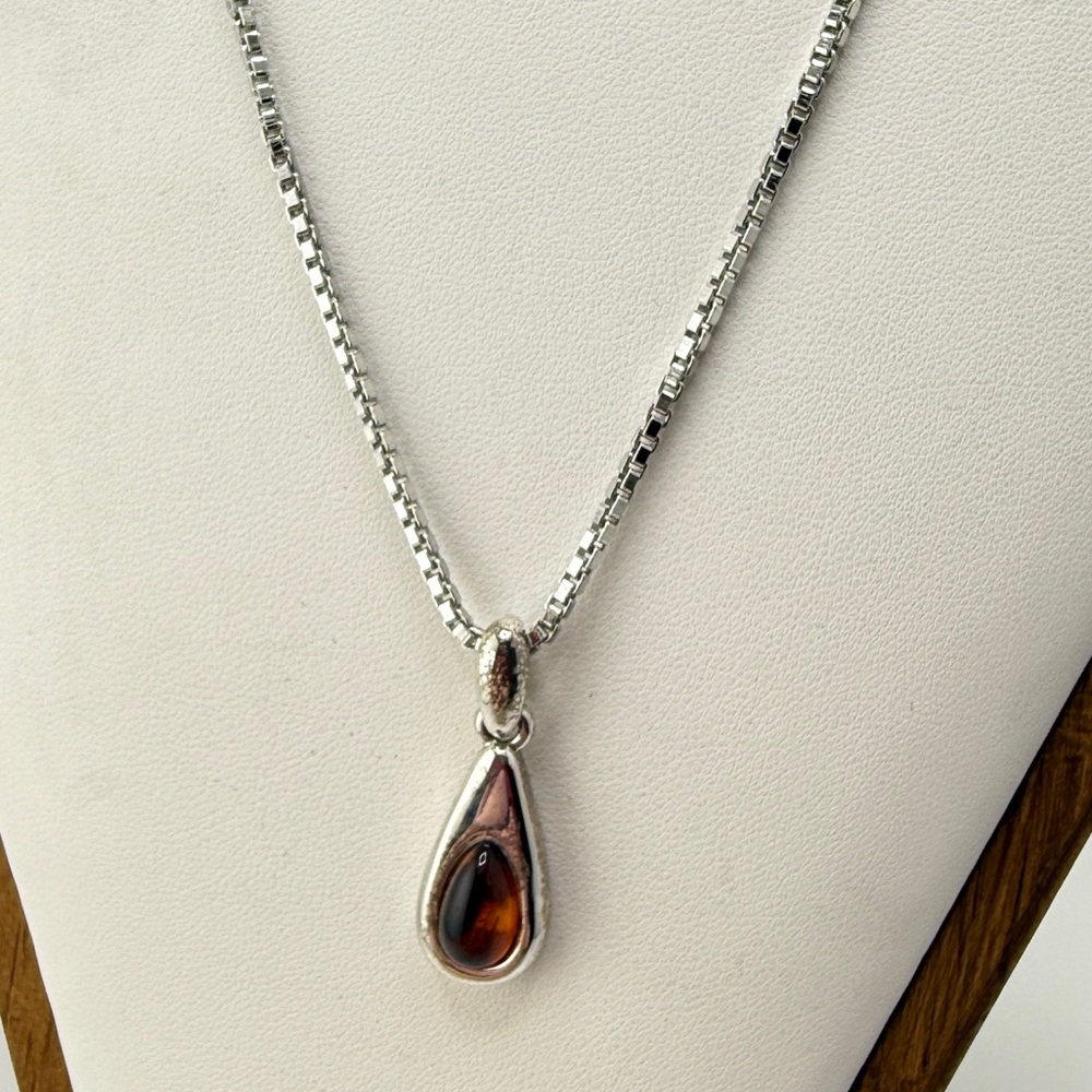 Monet Box Chain Necklace With Faux Baltic Amber ~